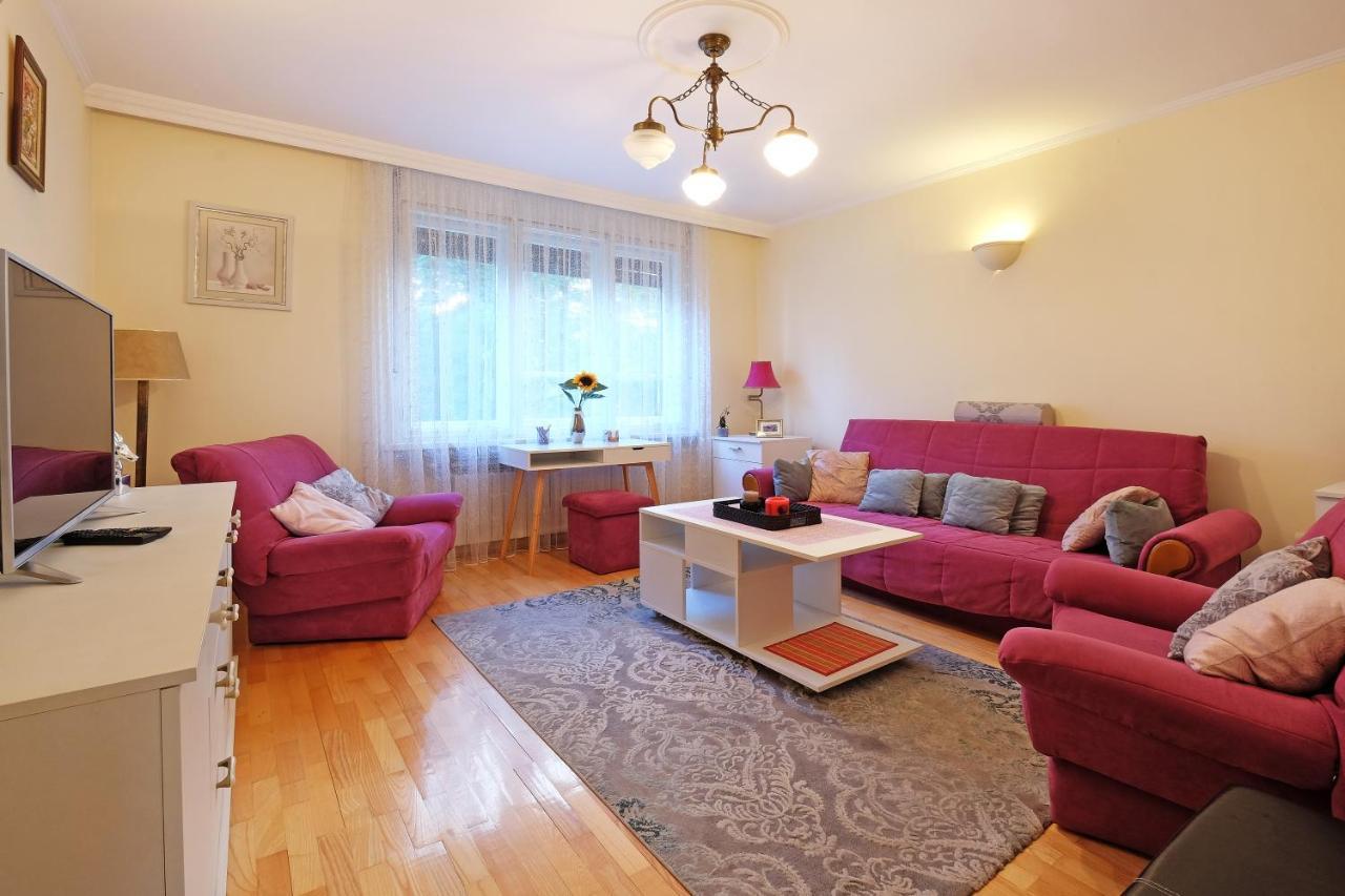 Paradise Starry Suite-City Center Βελιγράδι Εξωτερικό φωτογραφία