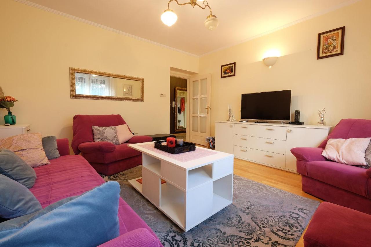 Paradise Starry Suite-City Center Βελιγράδι Εξωτερικό φωτογραφία