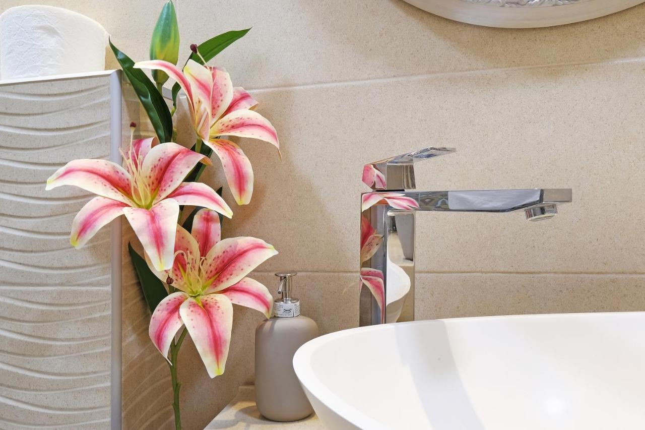 Paradise Starry Suite-City Center Βελιγράδι Εξωτερικό φωτογραφία